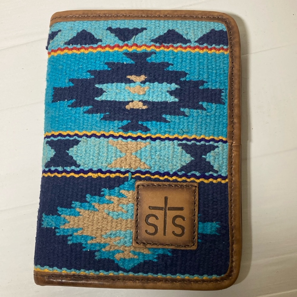 STS Large Leather Magnetic Wallet, like new